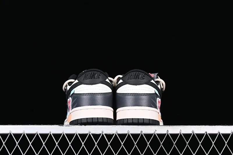All Categories Nk SB Dunk Series Nk SB Dunk Low Low-top sneakers Nk Dunk Low Panda Prank Psychedelic Love Panda Distressed SB strap low-top casual sneakers DD1391-100